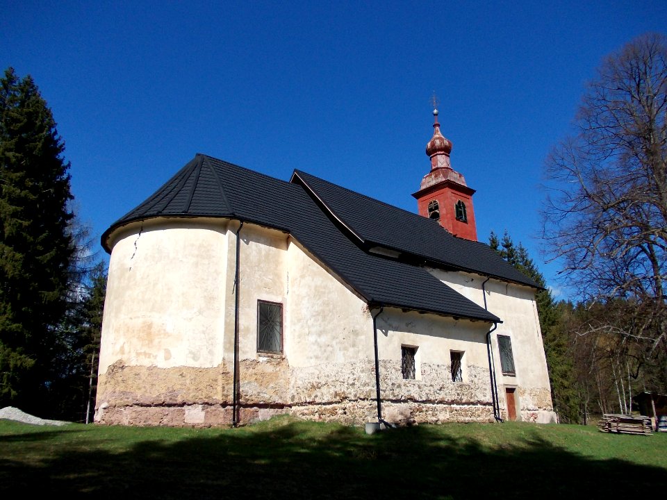 Saint Ignatius of Loyola Church, Rdeči Breg 3