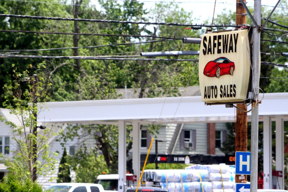 Safeway Auto Sales in Schenectady, New York