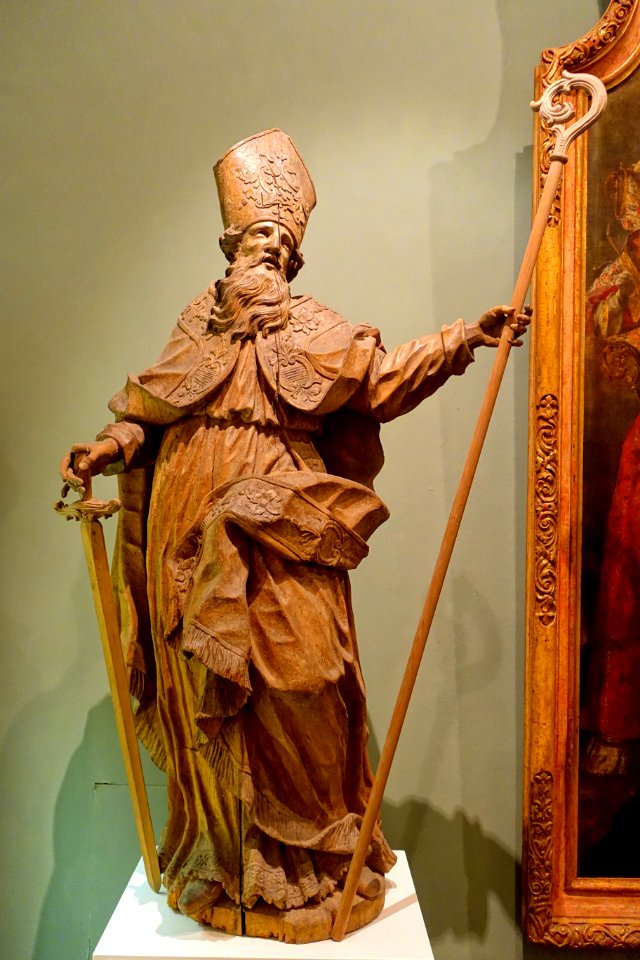 Saint Burchard of Würzburg, by a Bamberg master, c. 1760 - Mainfränkisches Museum - Würzburg, Germany - DSC04917
