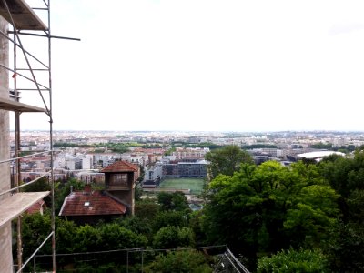 Sainte-Foy-lès-Lyon - Avenue Valioud, vue sur une maison avec tourelle du chemin de Fontanières, et sur le 2e arrondissement de Lyon