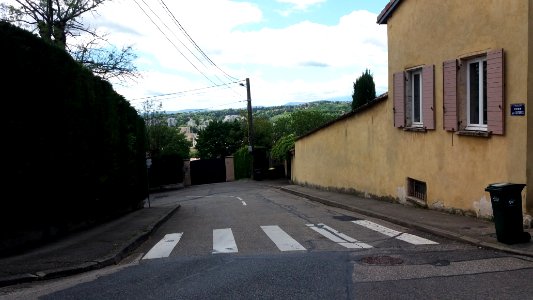 Sainte-Foy-lès-Lyon - Chemin des Coutures - Depuis le chemin de la Courtille photo