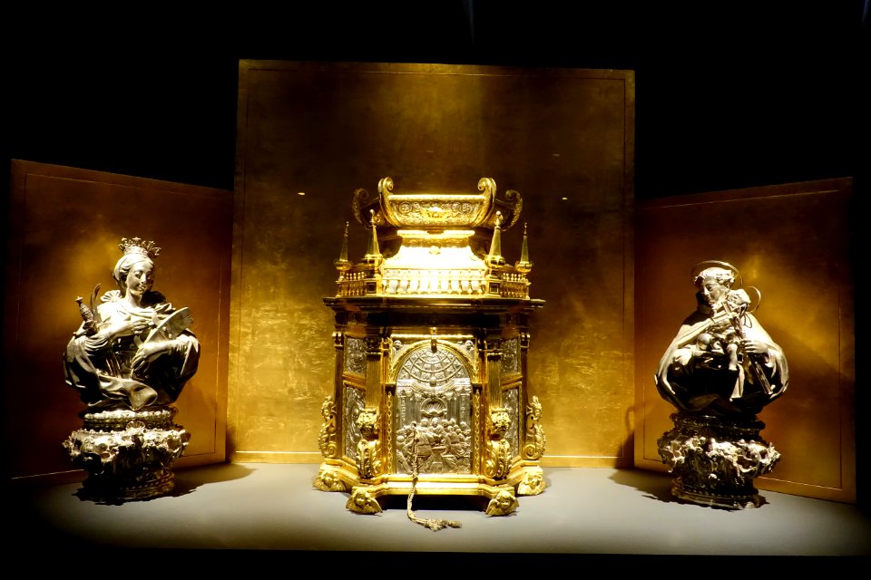 Saint Catherine and Saint Anthony, Lisbon, 1717-1739, with silver and gilt bronze tabernacle, Late Mannerism - Museu Nacional de Machado de Castro - Coimbra, Portugal - DSC00115