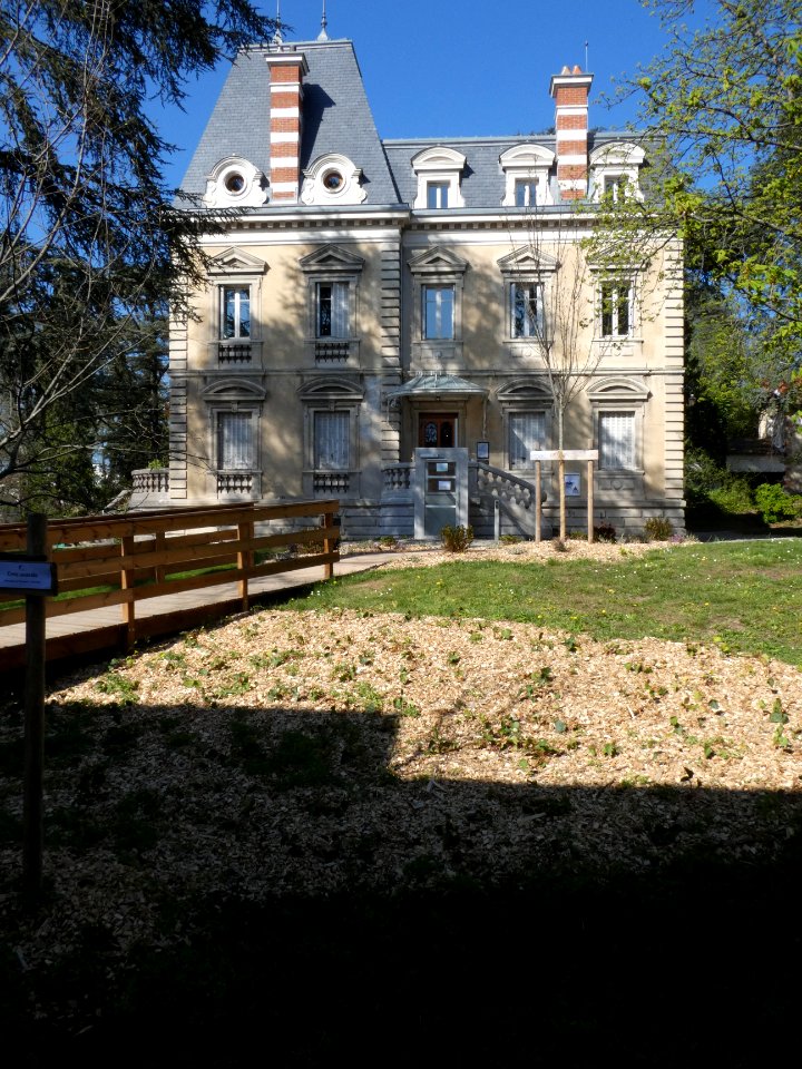 Sainte-Foy-lès-Lyon - Mairie - Façade sud