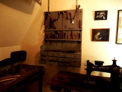 Saddle maker workshop at the Farvergården Museum in Kerteminde pic2