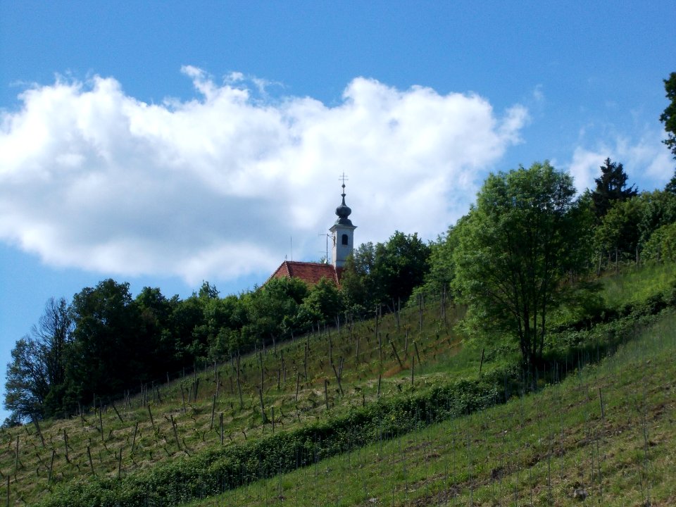 Saint Barbara Church, Za Kalvarijo 01