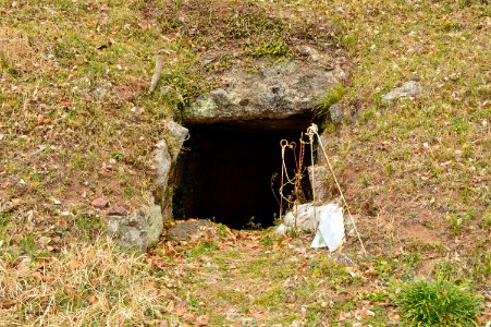 Sada Higashizuka Kofun, entrance