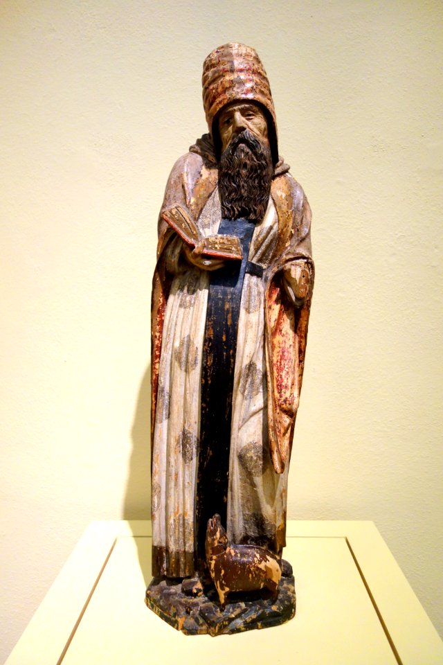 Saint Anthony Abbot, Germany, c. 1520, limewood - Cincinnati Art Museum - DSC04438