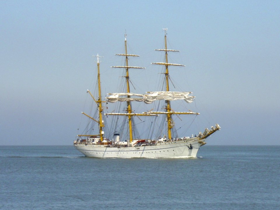 Sailing ship Gorch Fock 2013-05-05 (1)