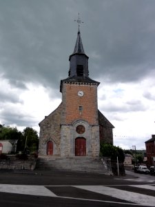 Sains-du-Nord (Nord, Fr) église, façade