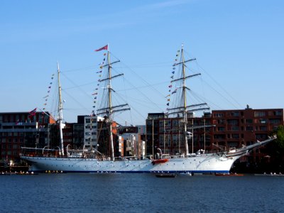 SAIL Amsterdam - Statsraad Lehmkuhl pic2