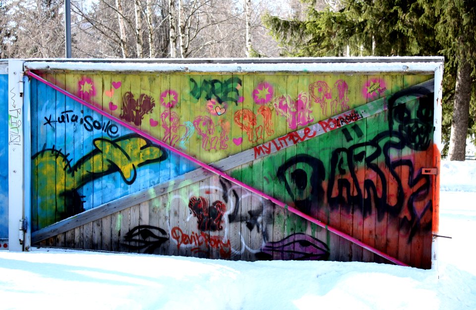 Sahansaari Graffiti Oulu 20120318