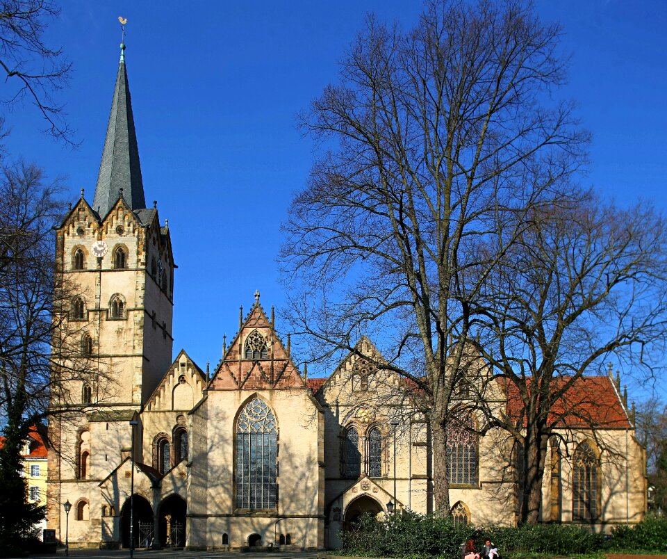 Herford muenster church sunbathe seven