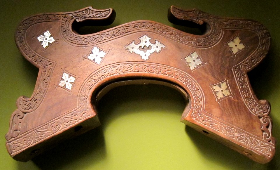 Saddle panel, Bisilan Island, Yakan, wood with shell inlay, Honolulu Museum of Art II