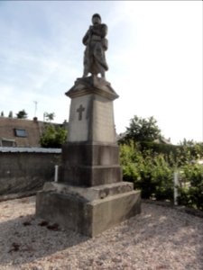 Sainte-Marguerite-sur-Fauville (Seine-Mar.) monument aux morts