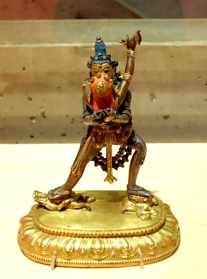 Sahaja Chakrasamvara and Vaishyavajravarahi, Tibet, 16th century, gilt copper and silver - Berkeley Art Museum and Pacific Film Archive - DSC04080