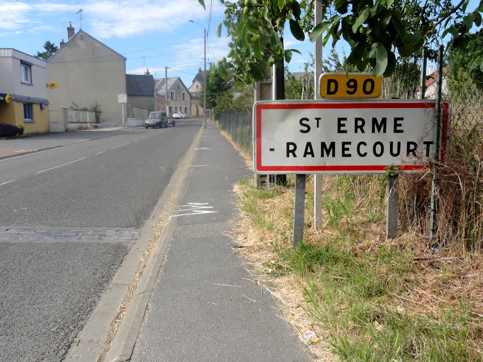 Saint-Erme-Outre-et-Ramecourt (Aisne) city limit sign Saint-Erme-Ramecourt
