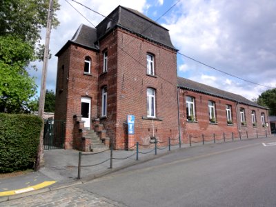 Sains-du-Nord (Nord, Fr) école Là-Haut