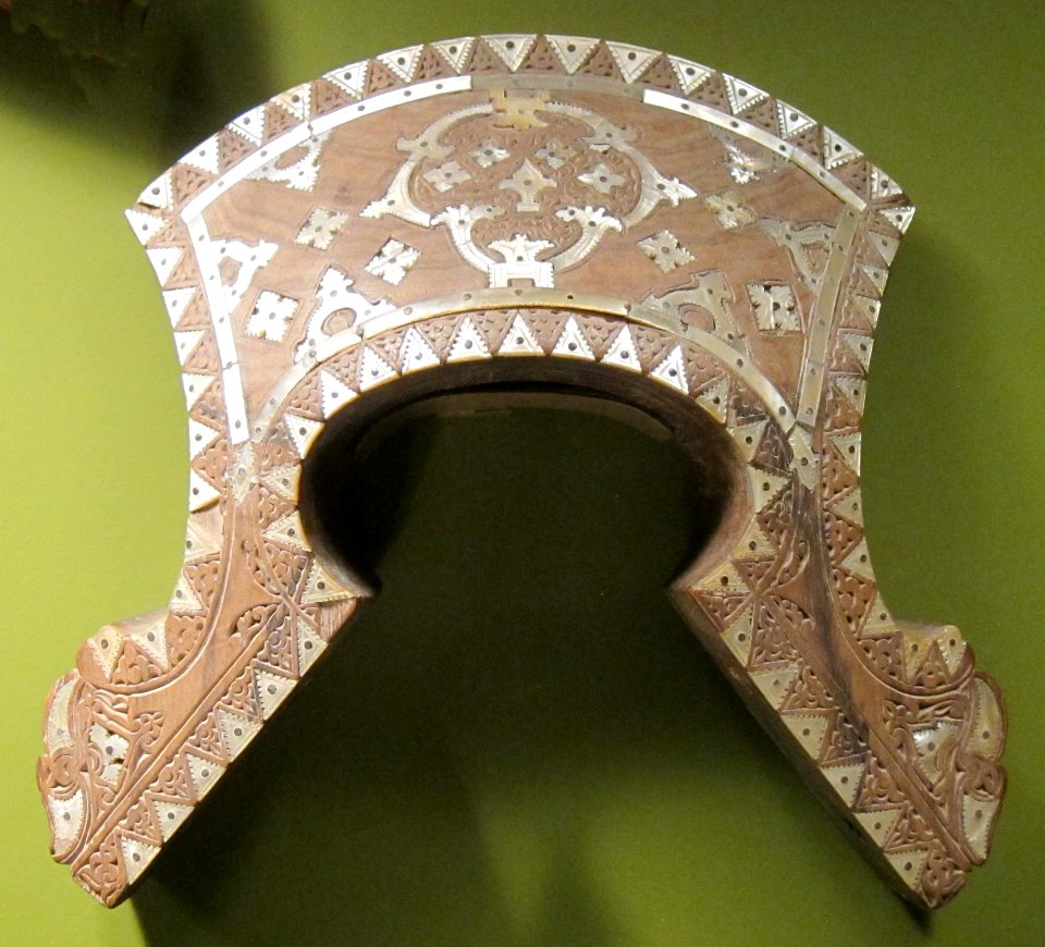 Saddle panel, Bisilan Island, Yakan, wood with shell inlay, Honolulu Museum of Art I