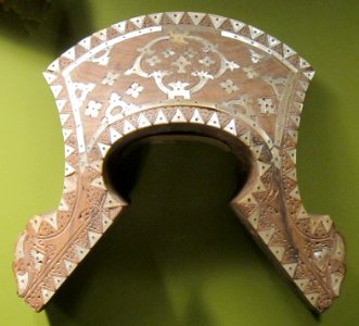 Saddle panel, Bisilan Island, Yakan, wood with shell inlay, Honolulu Museum of Art I