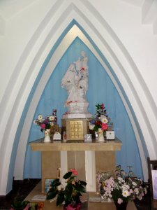 Sains-du-Nord (Nord, Fr) chapelle Ste Thérèse, intérieur