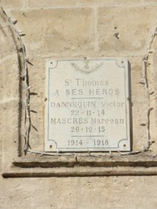 Saint-Thomas (Aisne) mairie, plaque monument aux morts