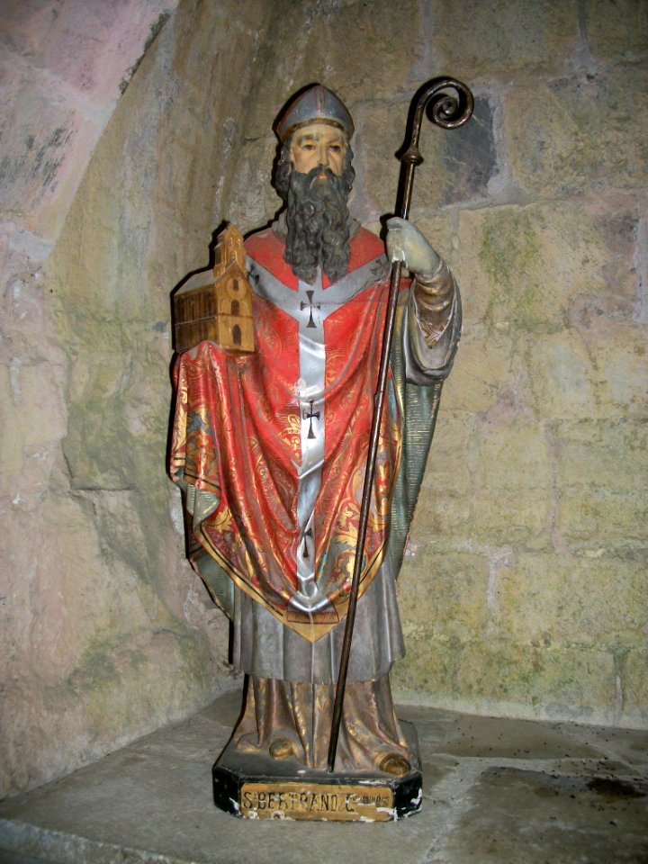 Saint-Bertrand-de-Comminges - Statue de Saint-Bertrand au cloître