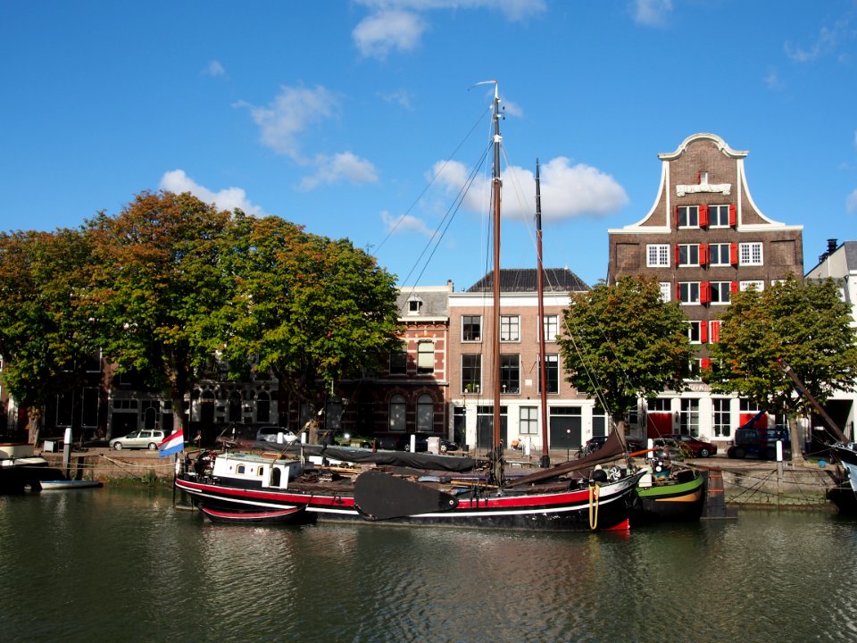 Sailboats at Wolwevershaven (Dordrecht) pic2