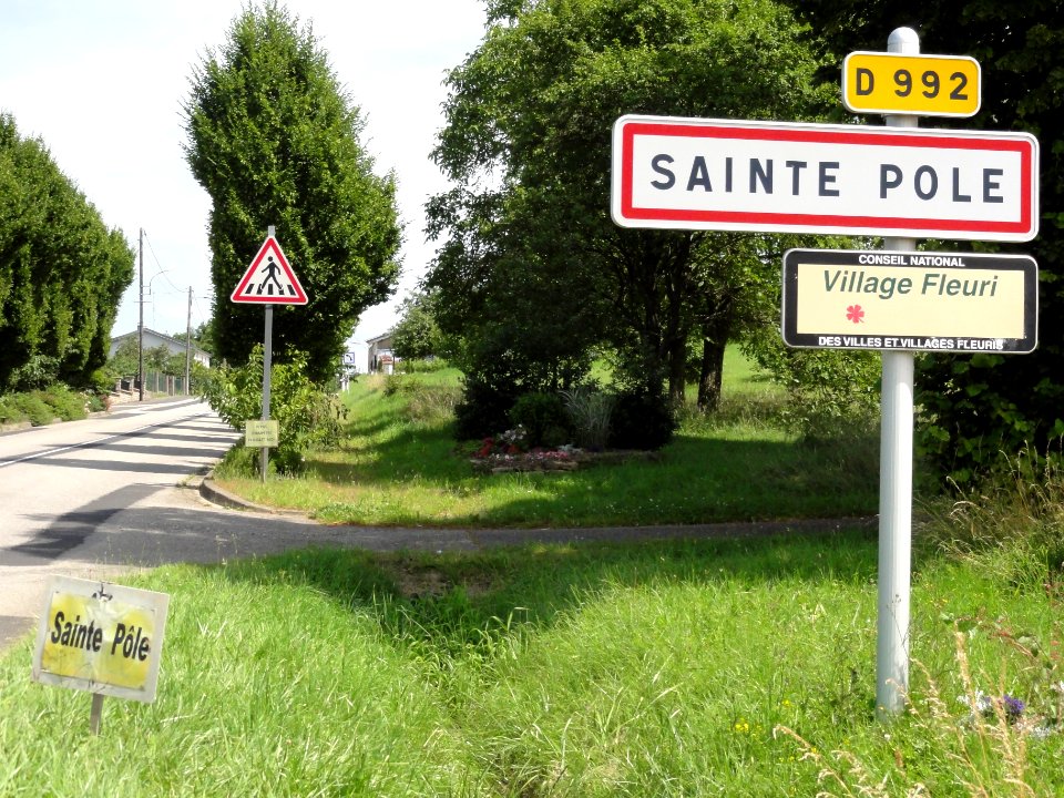Sainte-Pôle (M-et-M) city limit sign