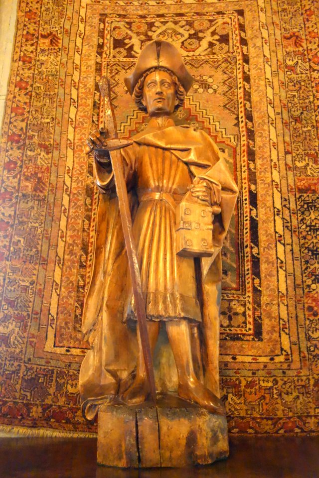 Saint with carpet - Hearst Castle - DSC06345