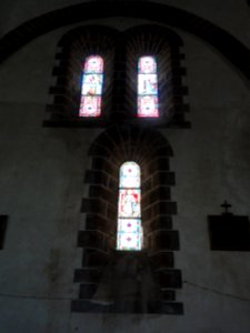 Saint-Christophe-du-Jambet (Sarthe) église, trois vitraux