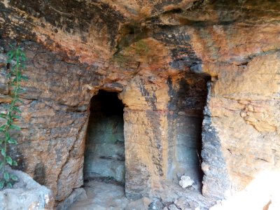 Saint-Cyr-au-Mont-d'Or - Ermitage du Mont Cindre - Jardin de prière, grotte 03