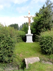 Saint-Algis (Aisne) croix de chemin 1889