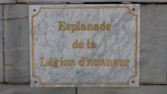 Saint-Gaudens - Plaque esplanade de la Légion d'honneur
