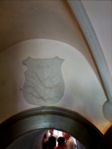 Saint-Cyr-au-Mont-d'Or - Ermitage du Mont Cindre - Blason avec une croix et deux bras