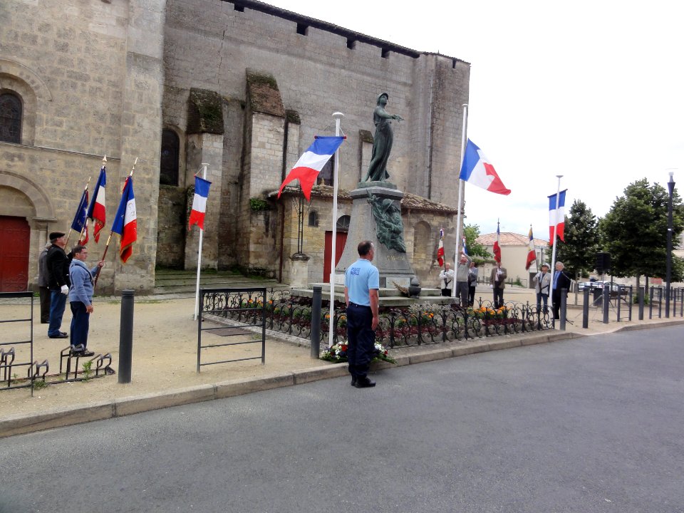 Saint-André-de-Cubzac (Gironde) Commémoration du 18 juin, appèl de Gaulle à la Résistance 02