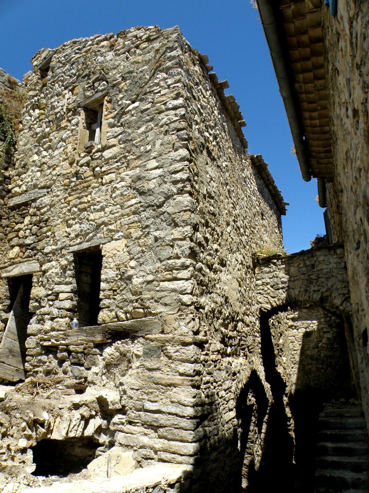 Sainte-Jalle Vieux bourg 17