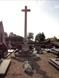 Saint-Aubin-de-Crétot (Seine-Mar.) croix de cimetière photo