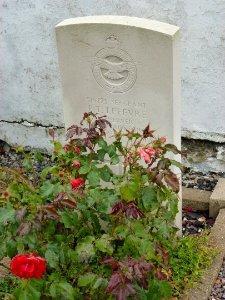 Saint-Tricat (Pas-de-Calais) tombe de guerre de la CWCG
