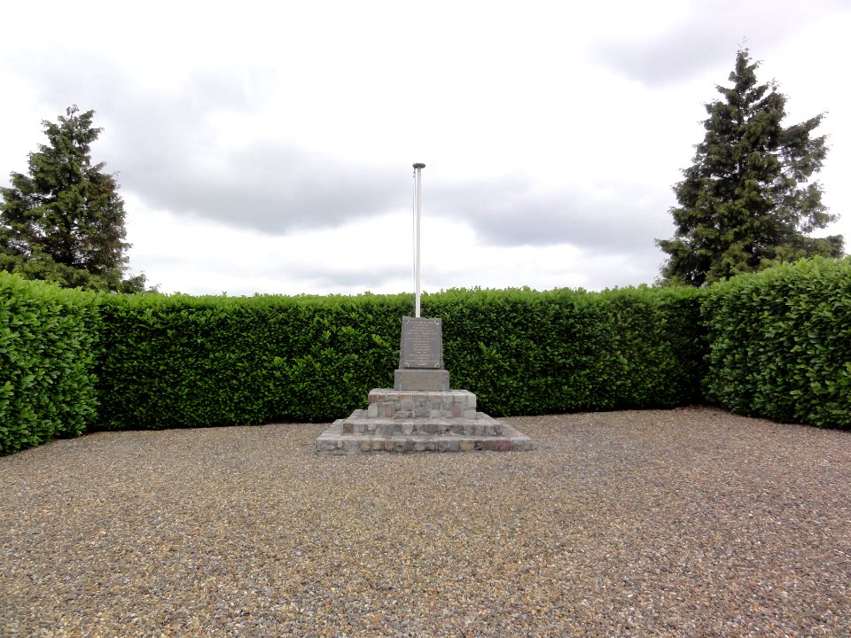 Saint-Algis (Aisne) memorial maquis de la Coupille (01)
