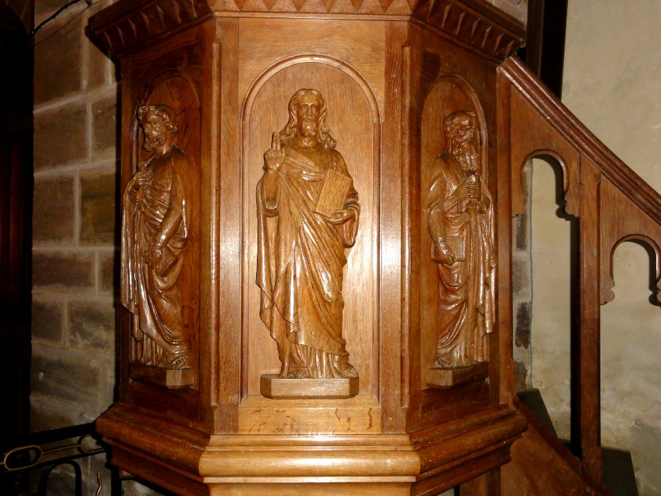 Saint-Christophe-du-Jambet (Sarthe) église, chaire sculptée