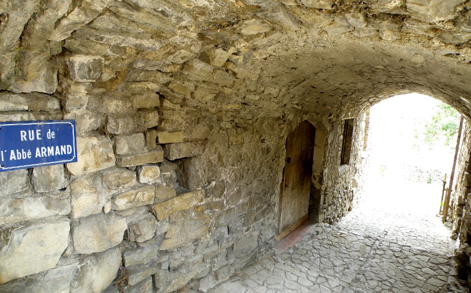 Saint-Auban-sur-l'Ouvèze Rue de l'Abbé Armand 1