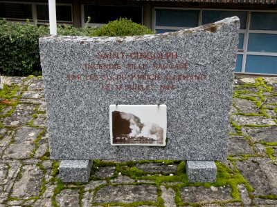 Saint-Gingolph - Rue du 23 Juillet 1944 - Monument des Fusillés - Plaque droite