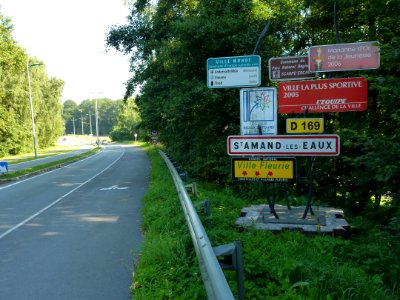 Saint-Amand-les-Eaux (Nord, Fr) city limit sign