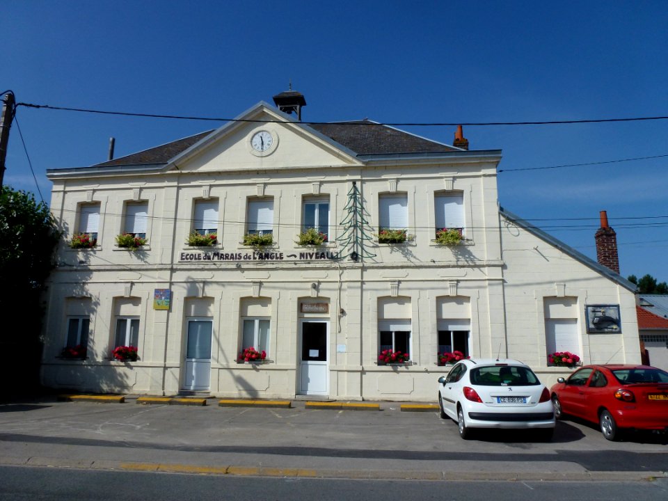 Sainte-Marie-Kerque (Pas-de-Calais) école