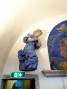 Saint-Cyr-au-Mont-d'Or - Ermitage du Mont Cindre - Chapelle, statue au-dessus de l'autel
