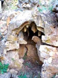 Saint-Cyr-au-Mont-d'Or - Ermitage du Mont Cindre - Jardin de prière, grotte 04
