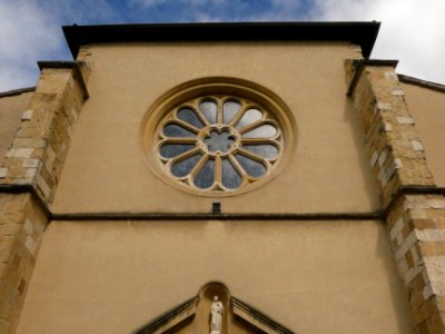 Sainte-Colombe - Impasse de l'Église - Église Sainte-Colombe - Rosace de la façade