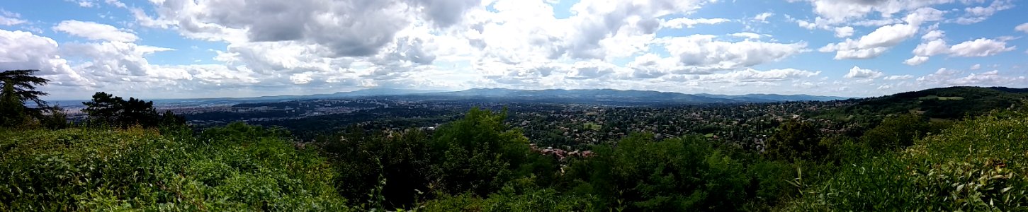 Saint-Cyr-au-Mont-d'Or - Panorama de Lyon jusqu'aux Monts d'Or