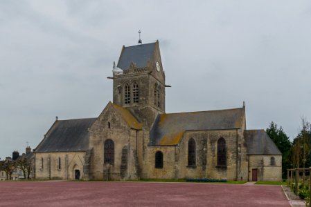 Sainte-Mère-Eglise church paratrooper