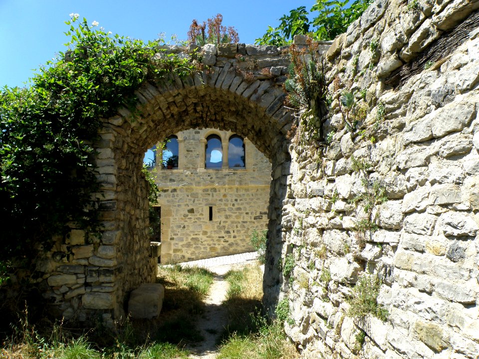Sainte-Jalle Vieux bourg 7
